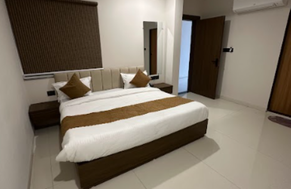 Shree Madhuram About Img